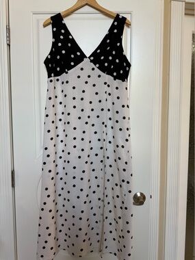Polka Dot Maxi Dress - Black and White Sleeveless V-Neck